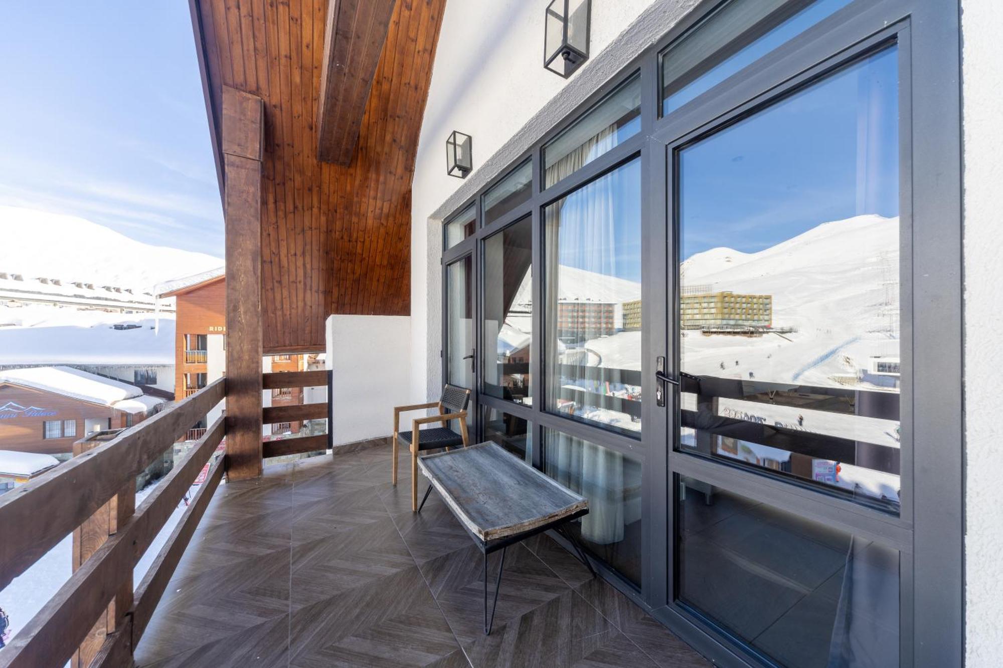 New Gudauri Voyage Apartments By Gondola ภายนอก รูปภาพ